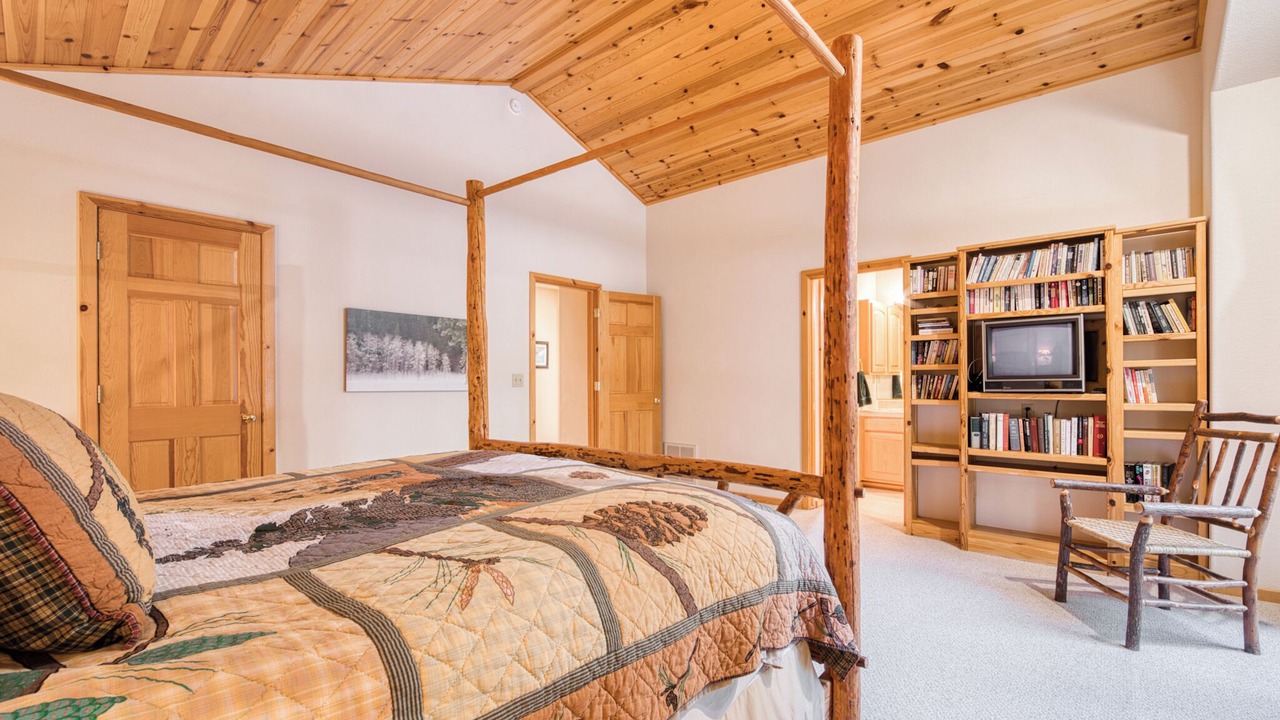 Photo of Bedroom in Truckee