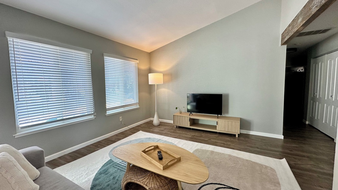 Photo of Livingroom in Sacramento