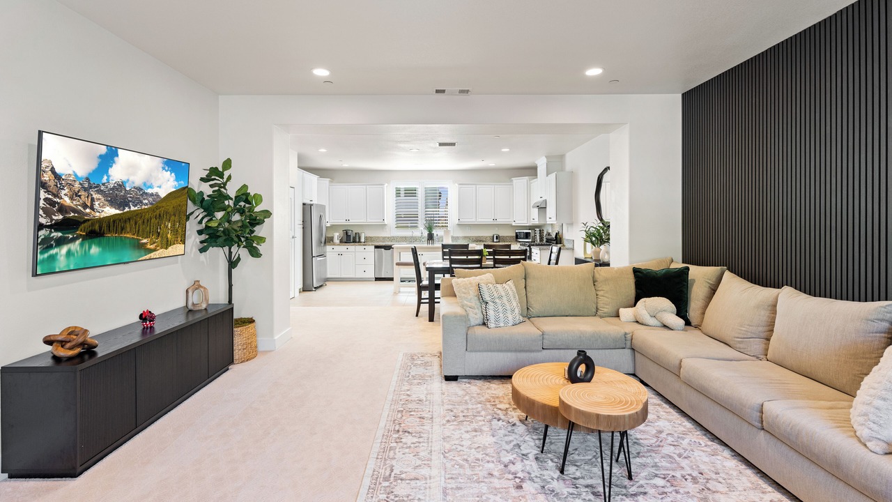 Photo of Livingroom in Riverview West