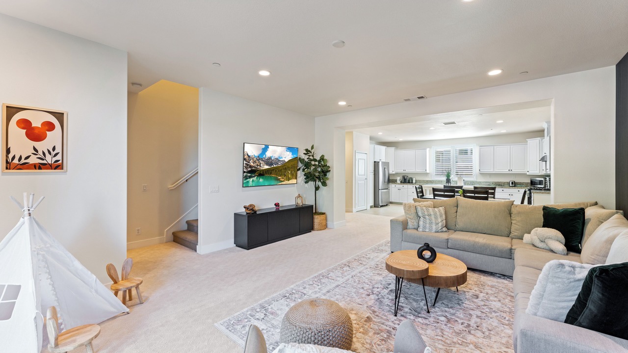 Photo of Livingroom in Riverview West