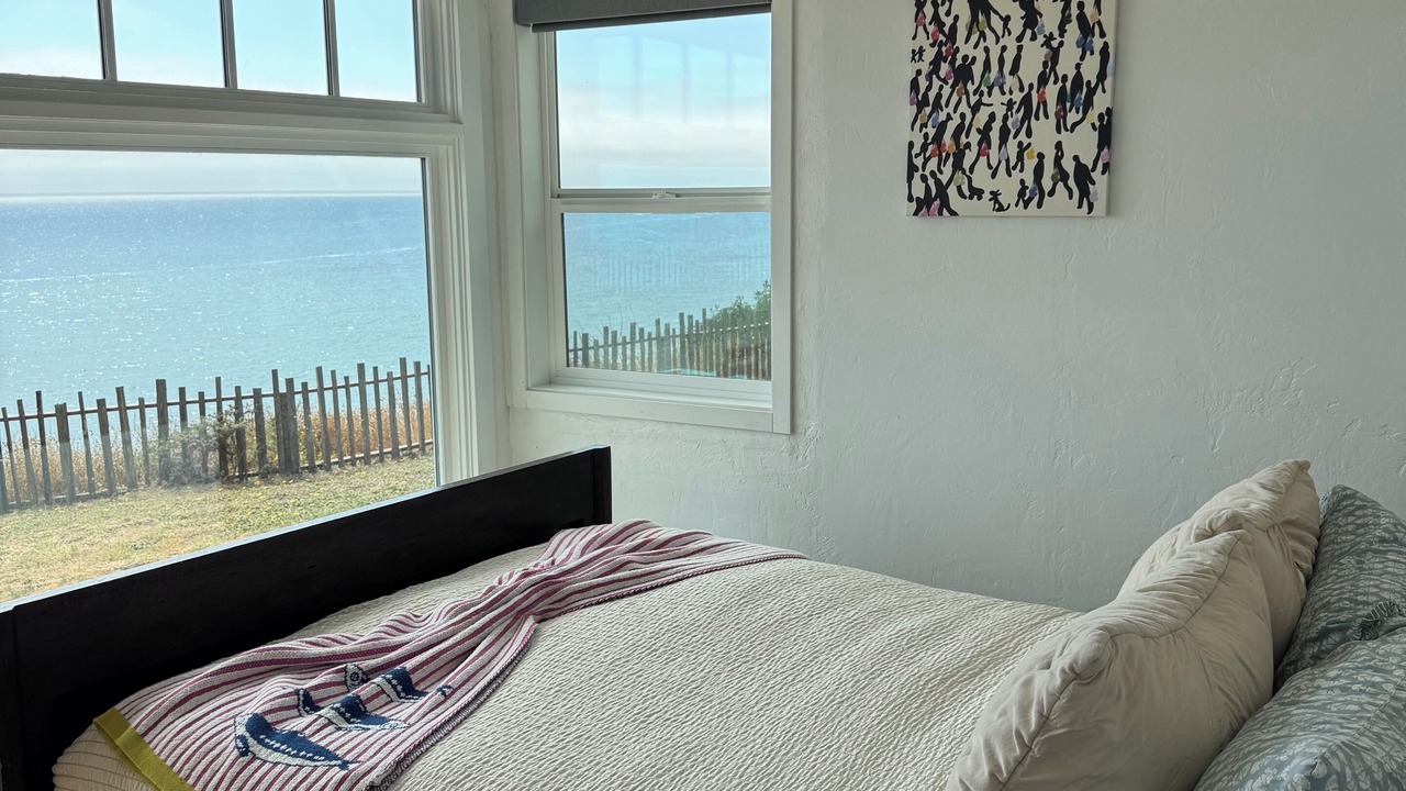 Photo of Bedroom in Gualala