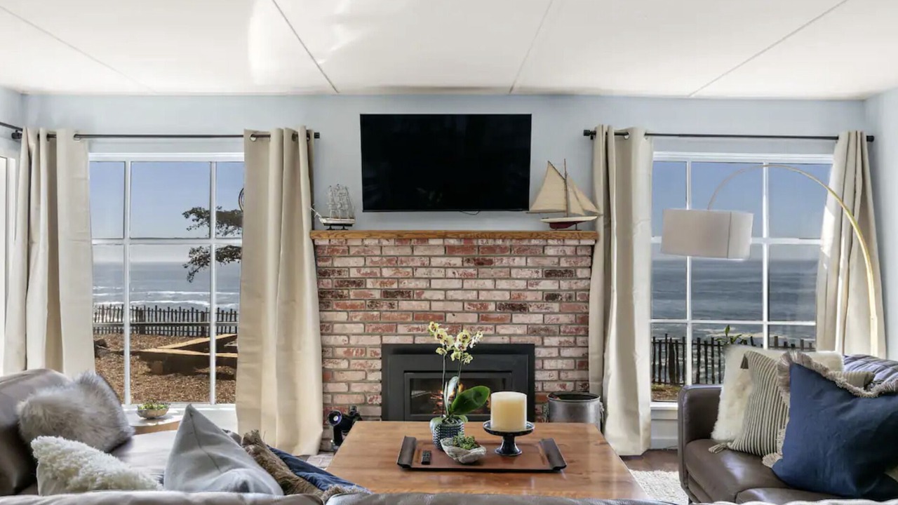 Photo of Livingroom in Gualala