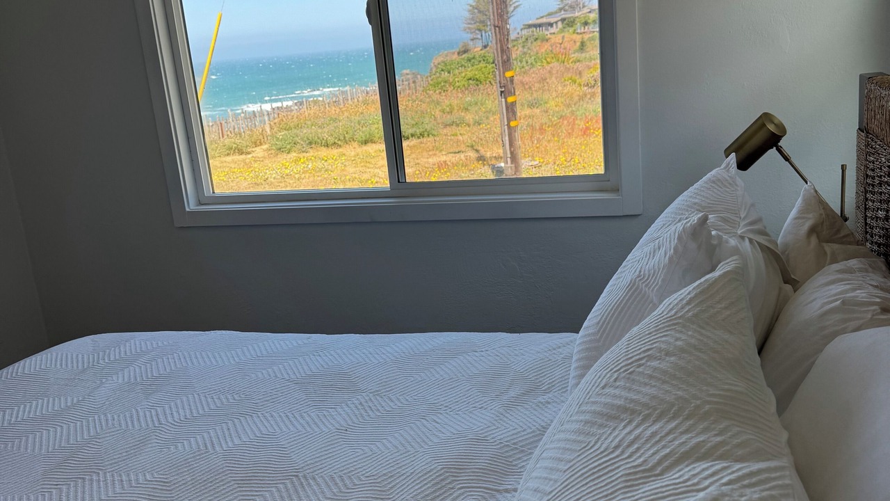 Photo of Bedroom in Gualala