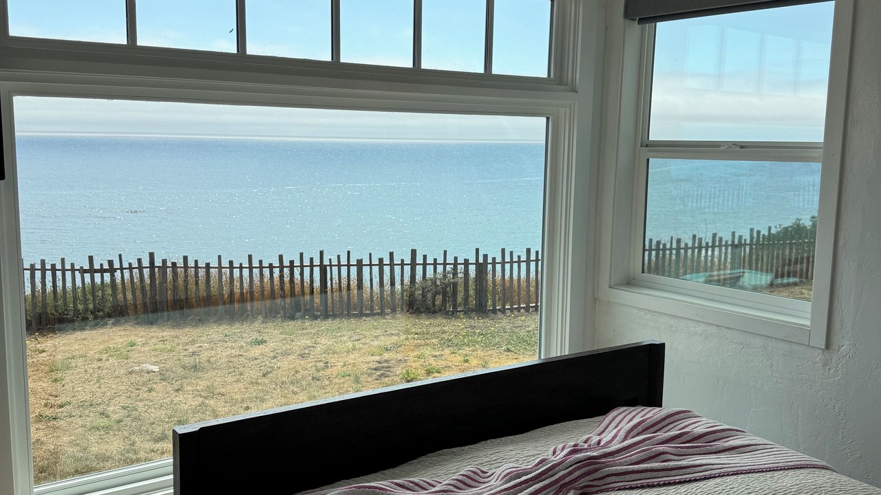 Photo of Bedroom in Gualala