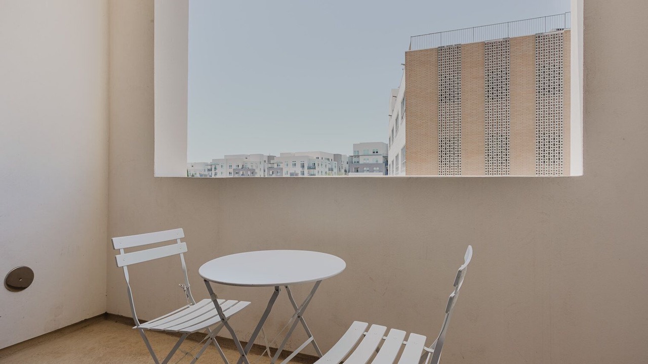 Photo of Outdoor in Mid-Wilshire
