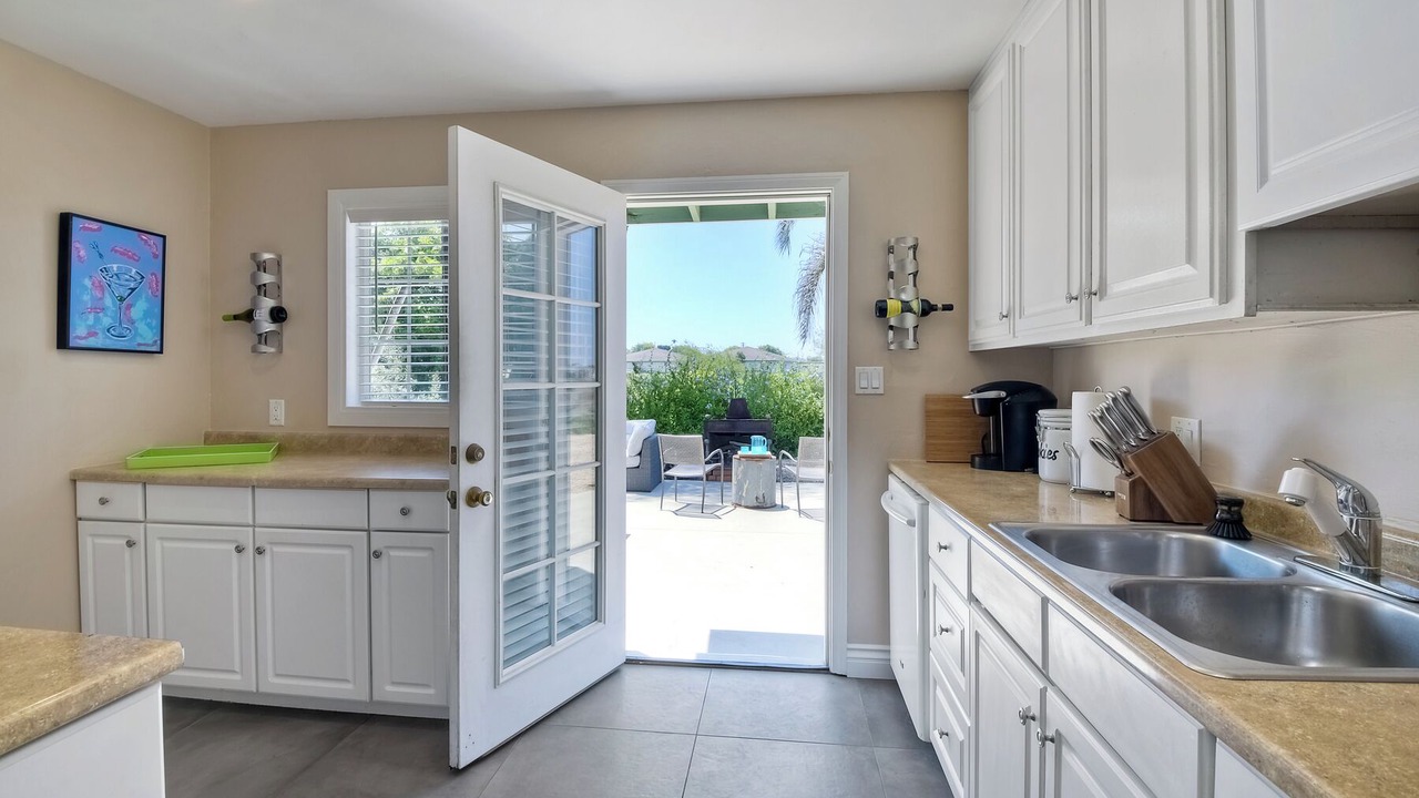 Photo of Kitchen in East Side Capistrano