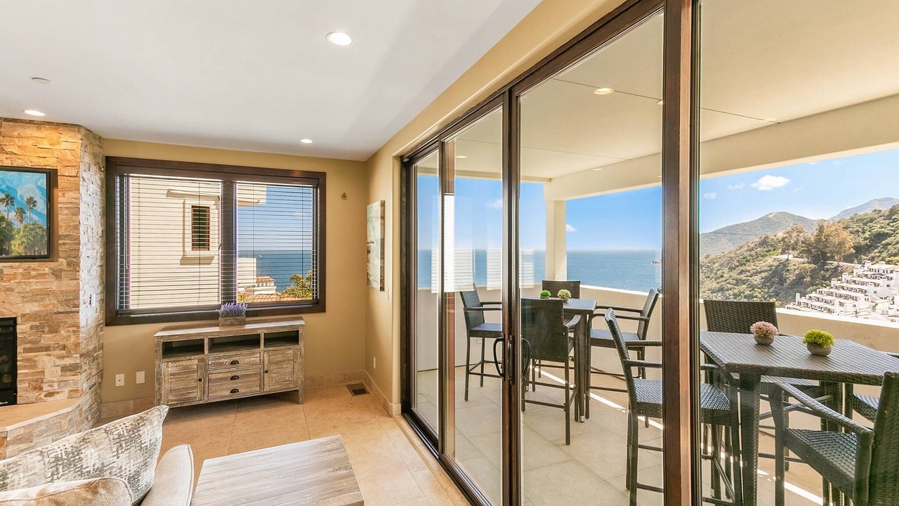Photo of Patio Balcony in Avalon