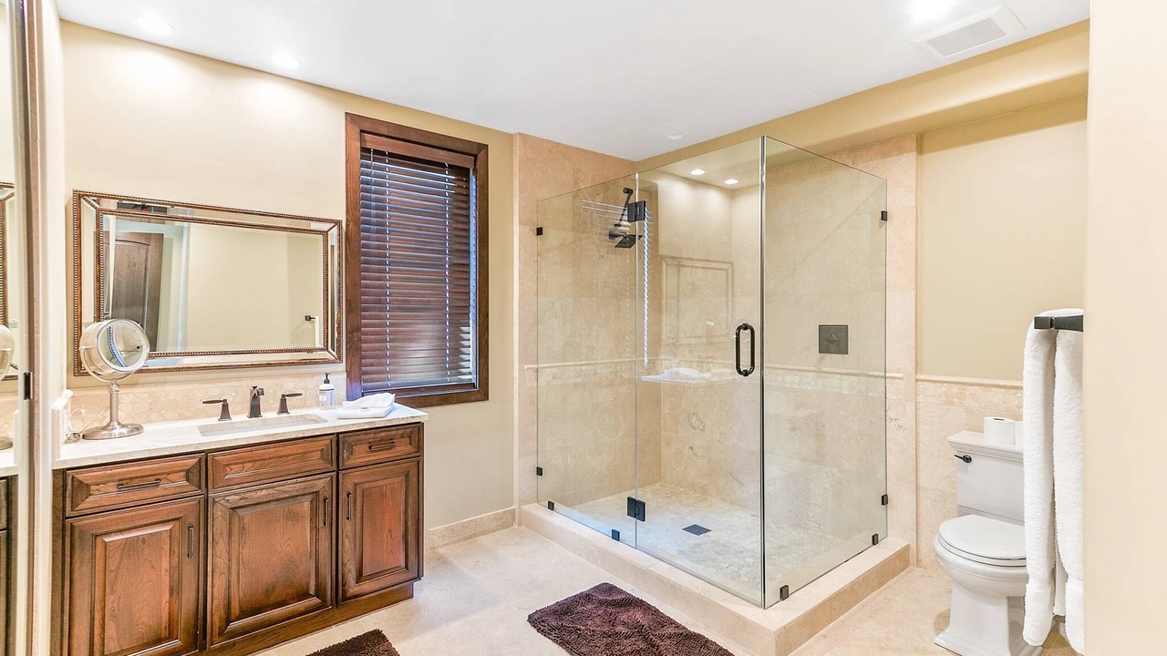 Photo of Bathroom in Avalon
