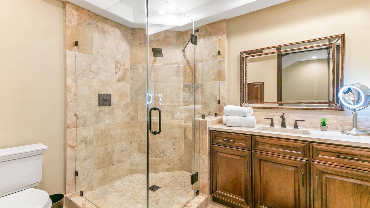 Photo of Bathroom in Avalon
