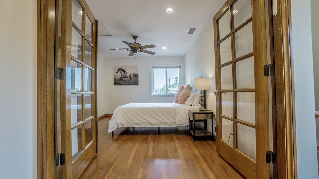 Photo of Bedroom in Encino