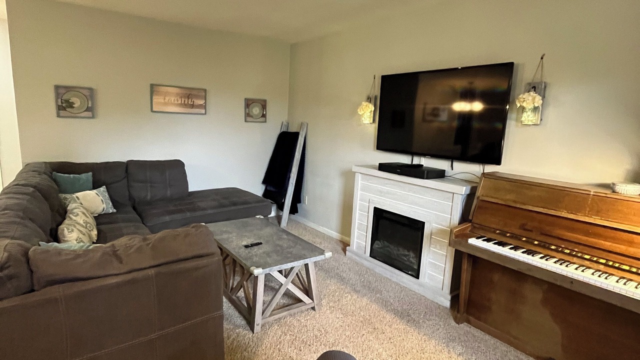 Photo of Livingroom in Fort Bragg