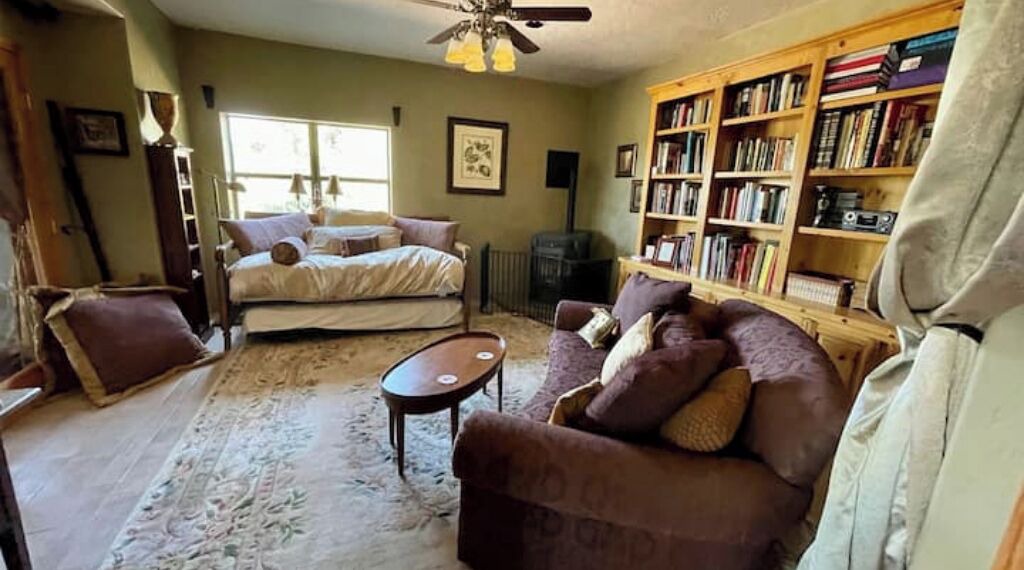 Photo of Livingroom in Williamson