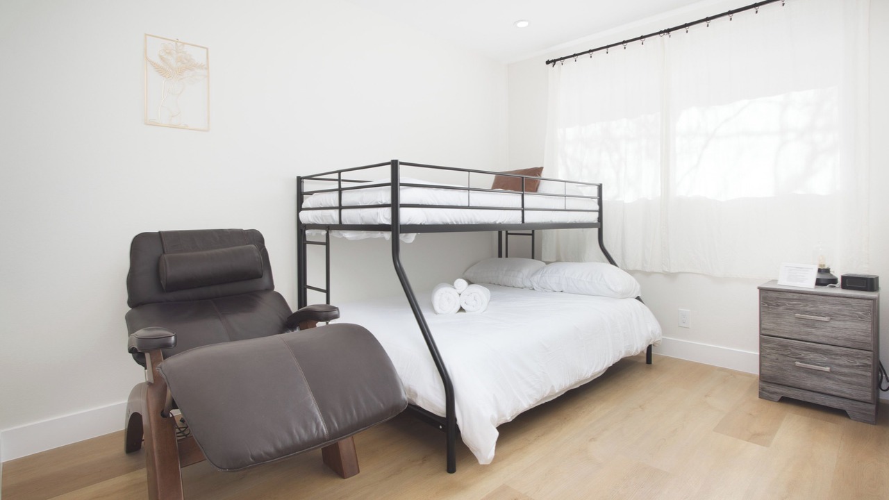 Photo of Bedroom in North Tustin