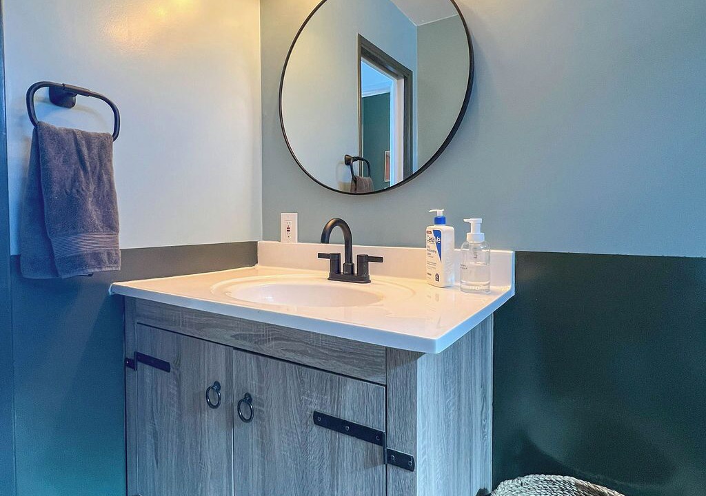 Photo of Bathroom in Pine Mountain Club
