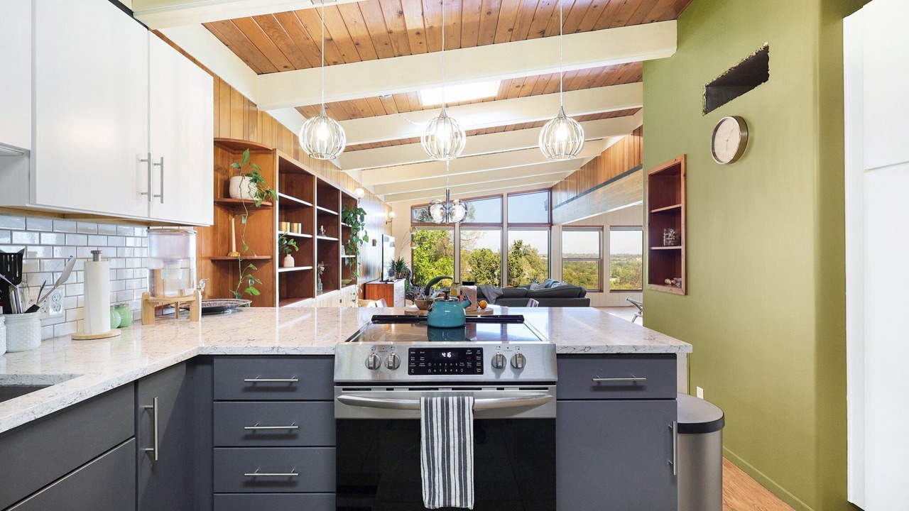 Photo of Kitchen in Benton Tract