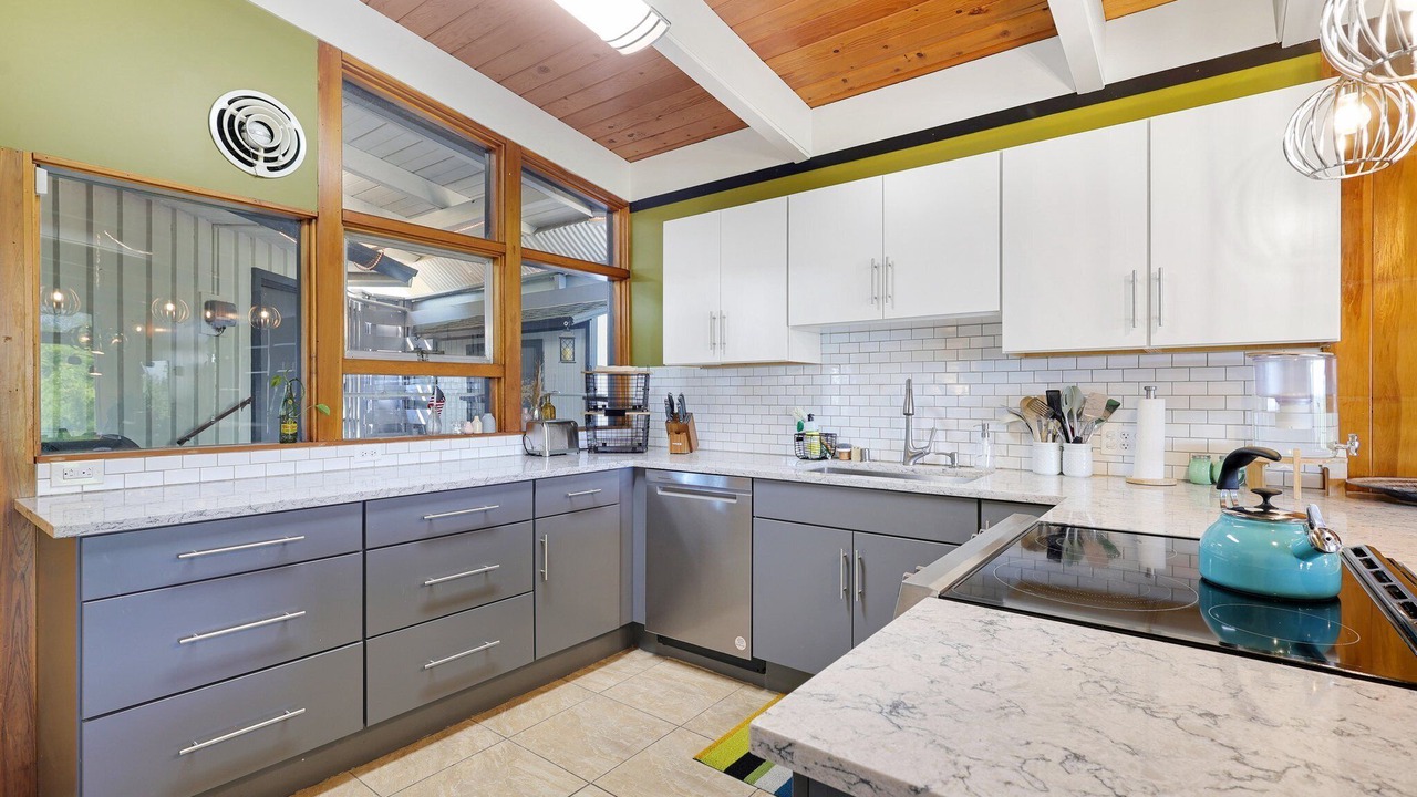 Photo of Kitchen in Benton Tract