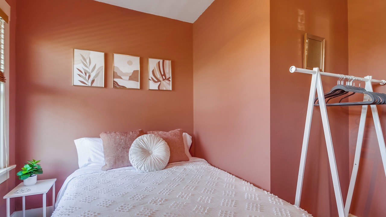 Photo of Bedroom in Golden Hill