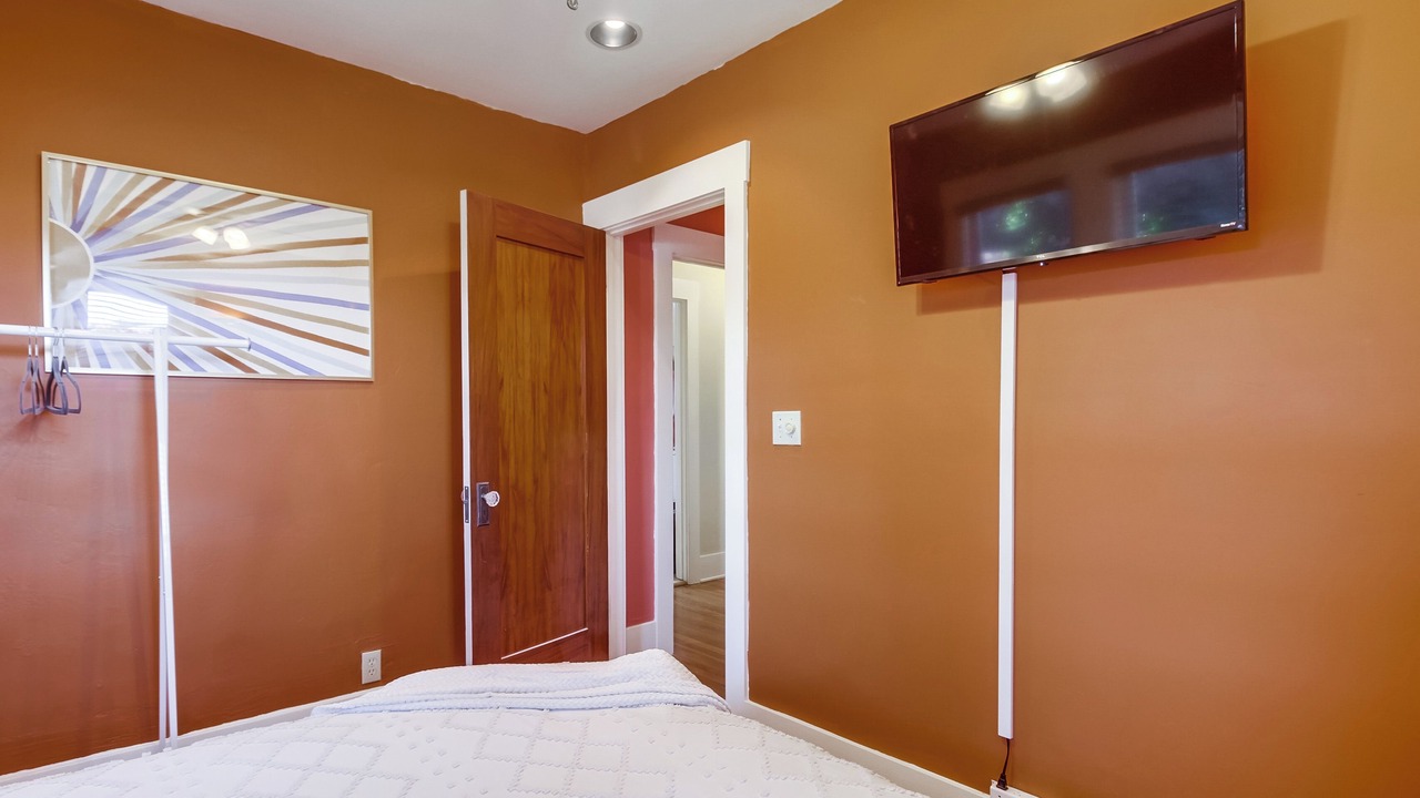 Photo of Bedroom in Golden Hill