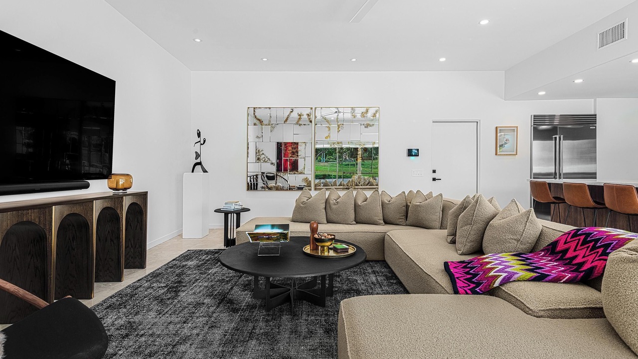 Photo of Livingroom in Indian Canyon