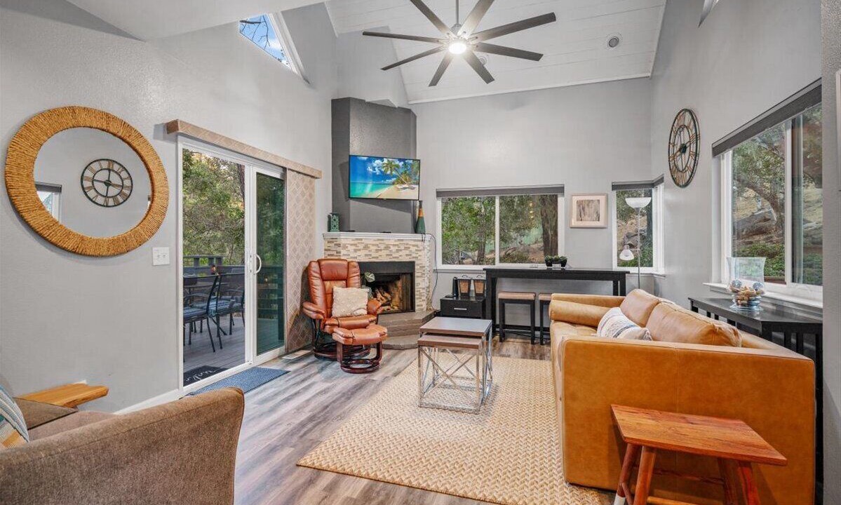 Photo of Livingroom in Lodge Hill