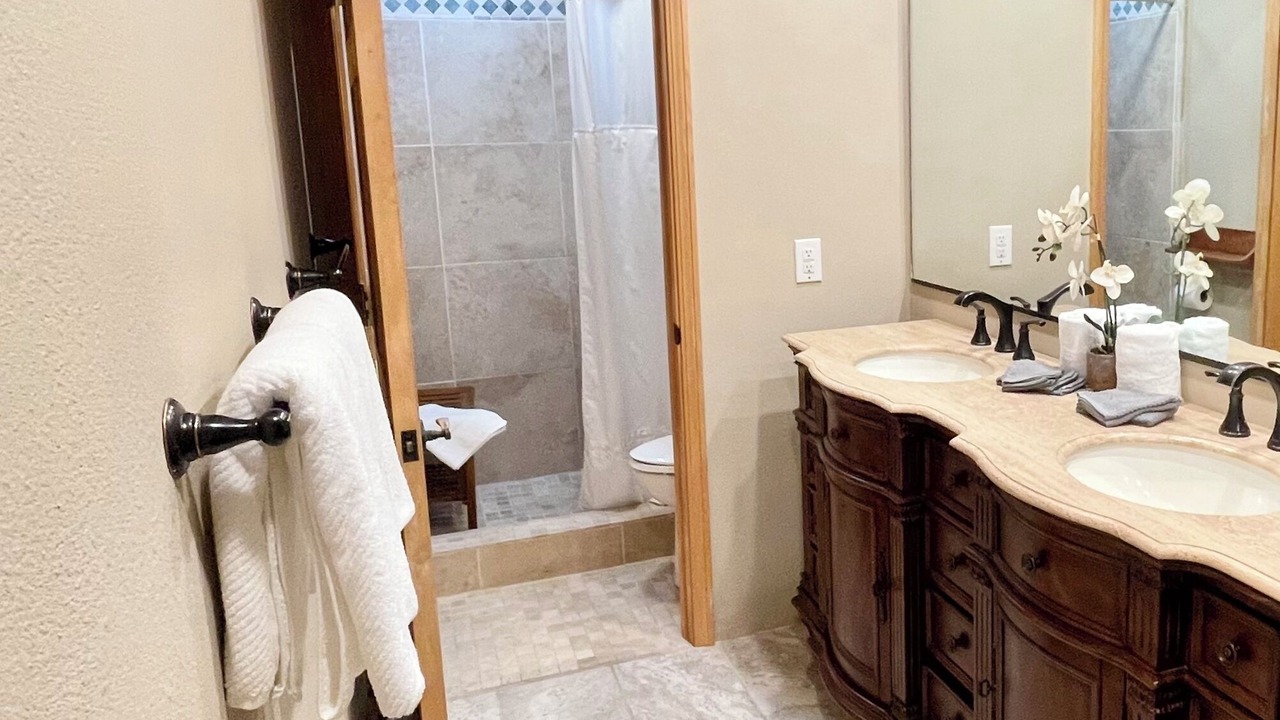Photo of Bathroom in Chico