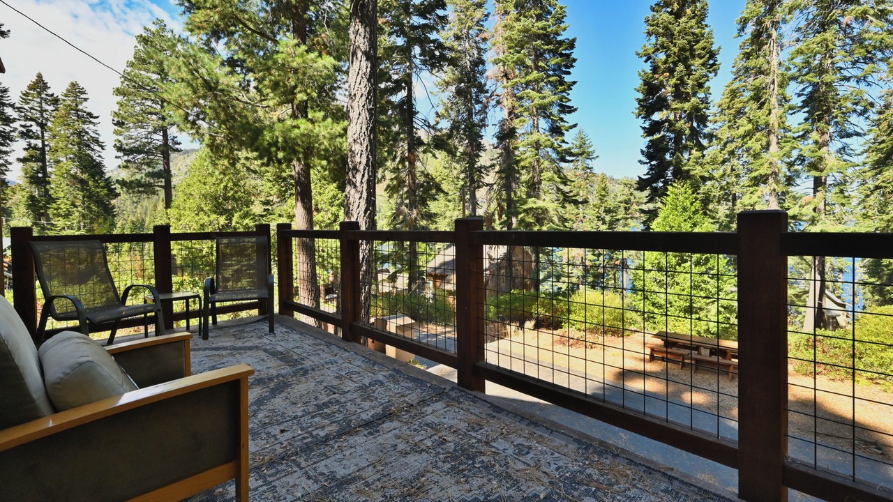 Photo of Patio Balcony in Fallen Leaf