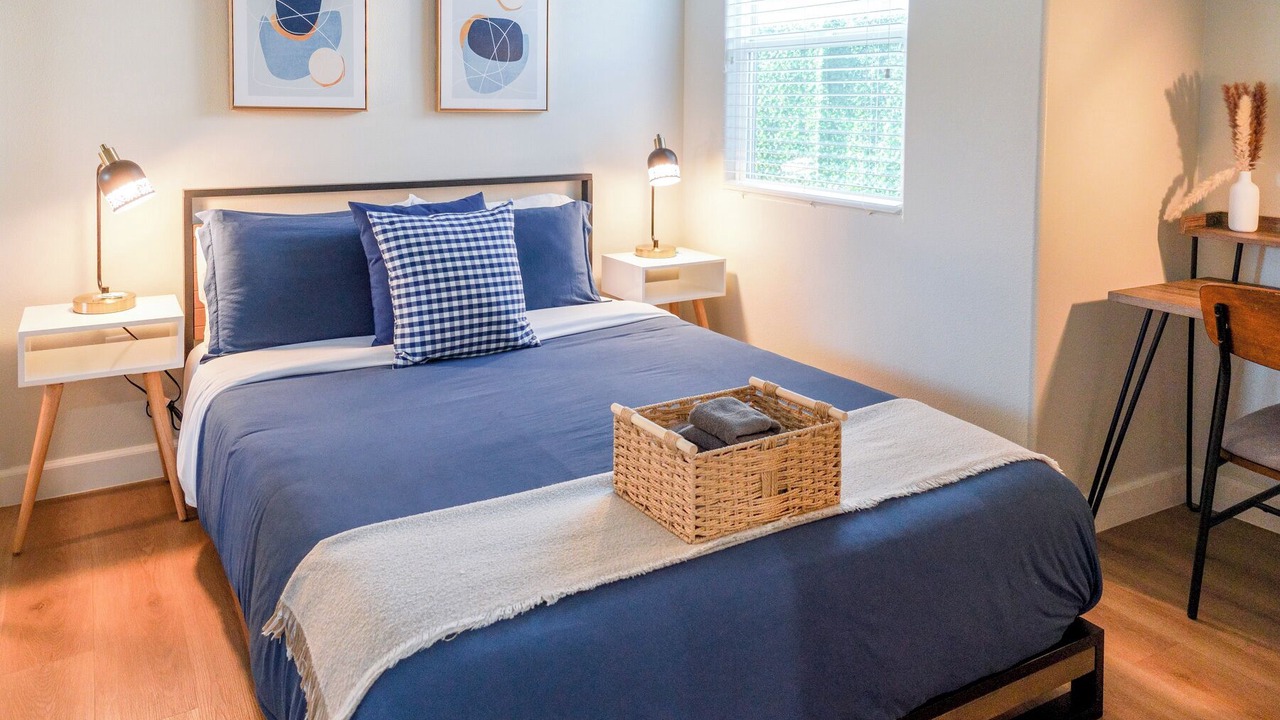 Photo of Bedroom in Midway City