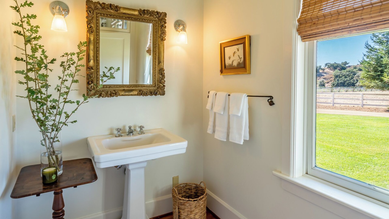 Photo of Bedroom in Los Olivos