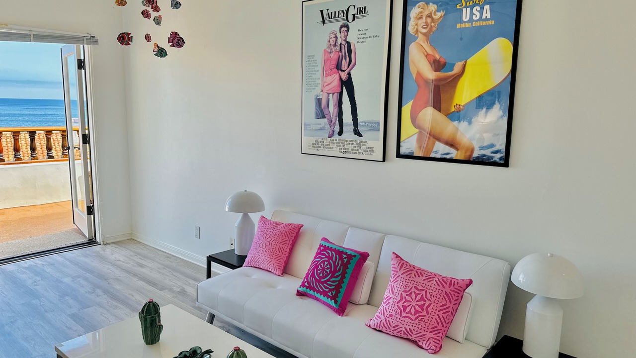 Photo of Livingroom in Avalon