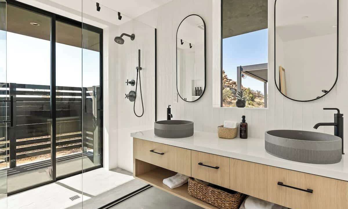 Photo of Bathroom in Yucca Valley