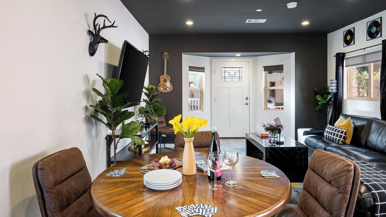 Photo of Livingroom in Hollywood