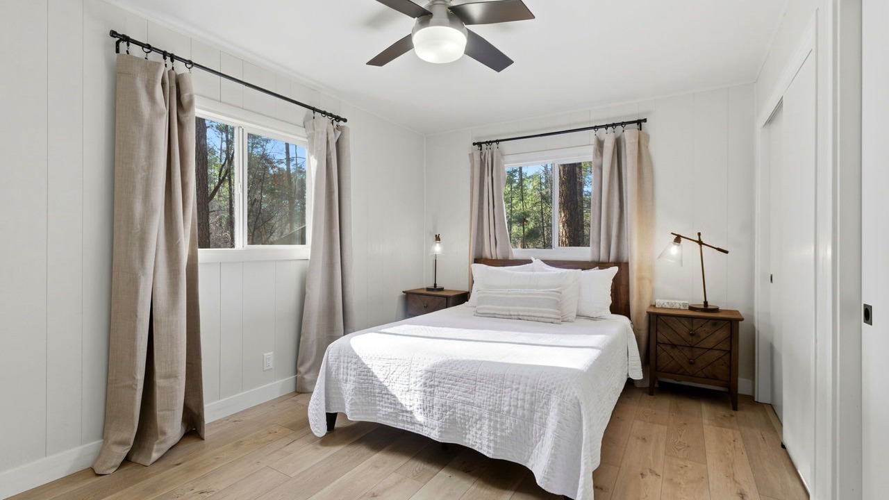 Photo of Bedroom in Groom Creek