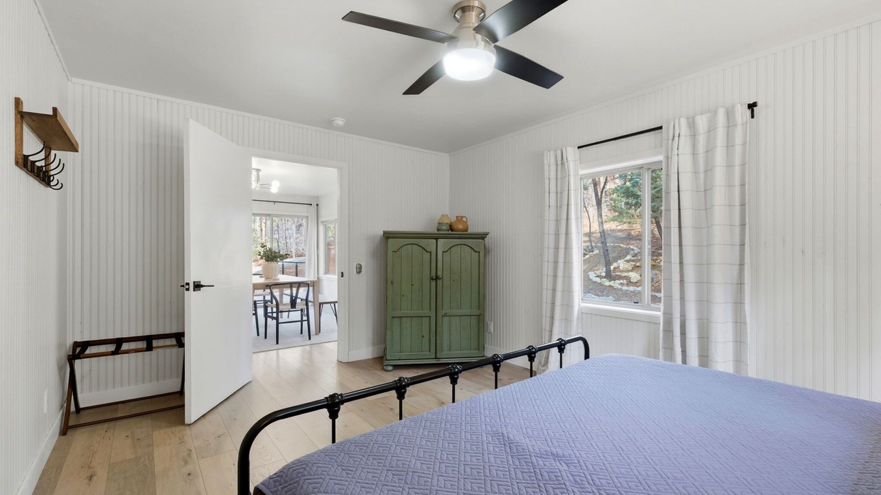 Photo of Bedroom in Groom Creek