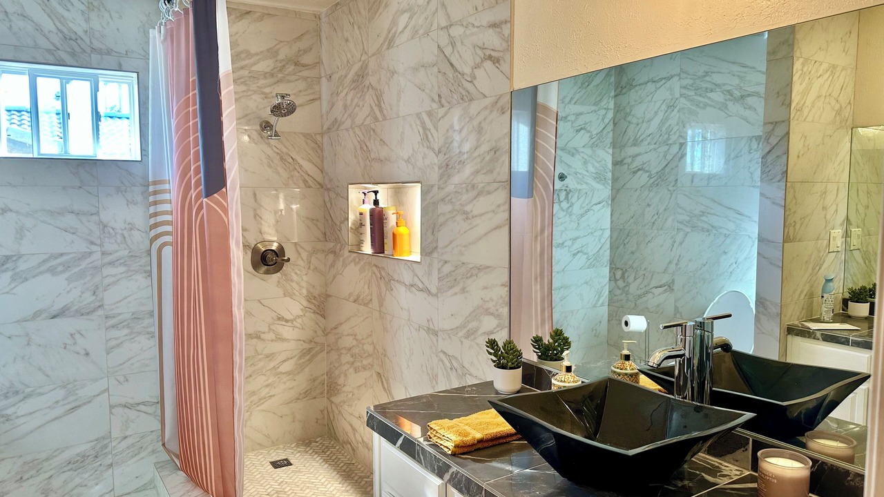 Photo of Bathroom in Araby