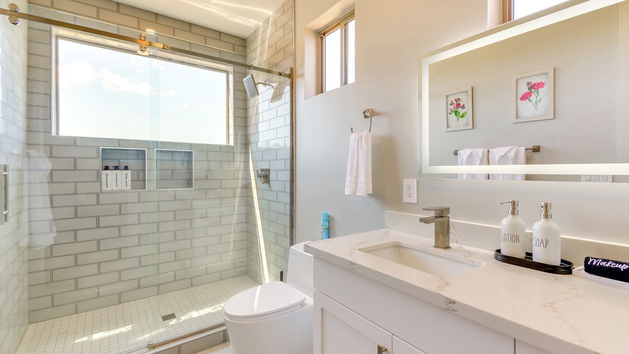 Photo of Bathroom in Lynx Mountain View Estates