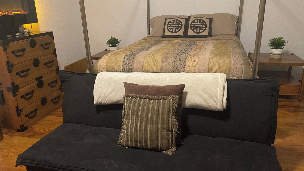 Photo of Bedroom in Foresthill