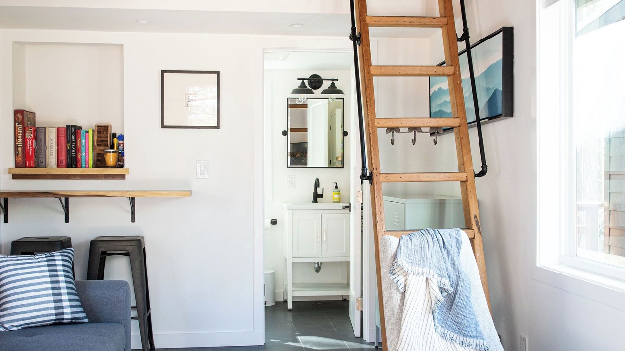 Photo of Livingroom in Auburn