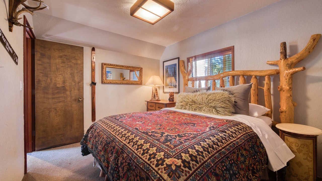 Photo of Bedroom in Alpine Meadows