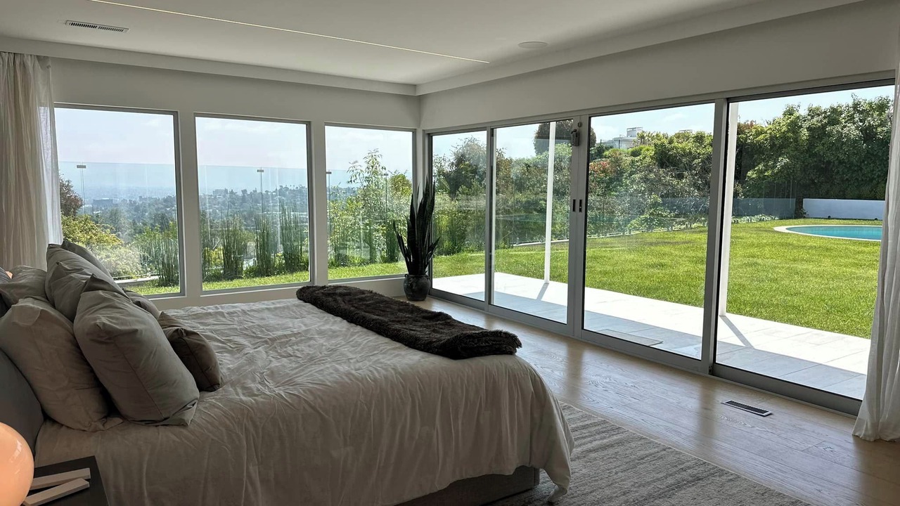 Photo of Bedroom in Encino