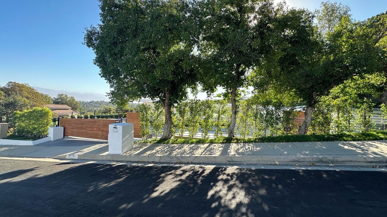 Photo of Outdoor in Encino