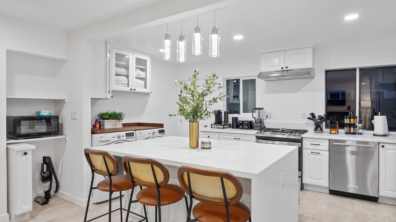 Photo of Kitchen in Midway City