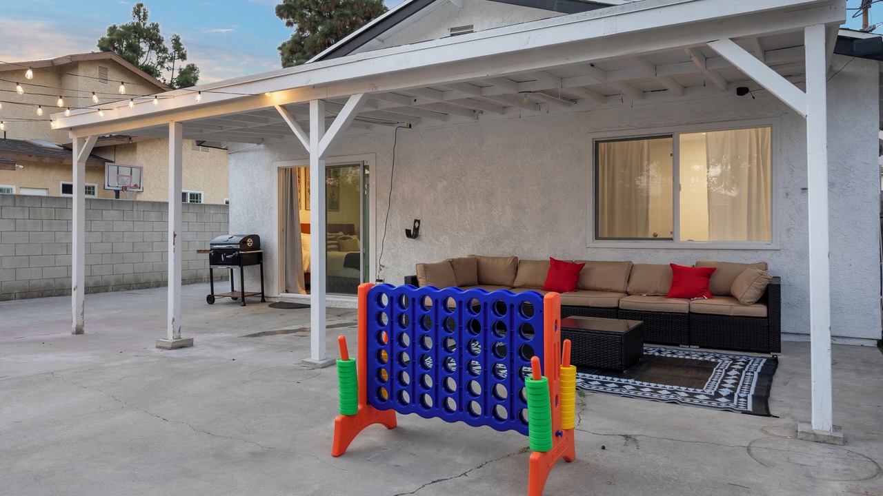 Photo of Patio Balcony in Midway City