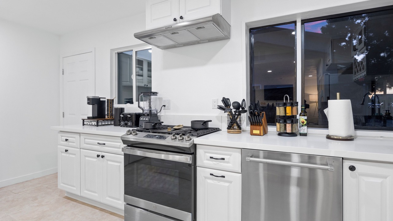 Photo of Kitchen in Midway City