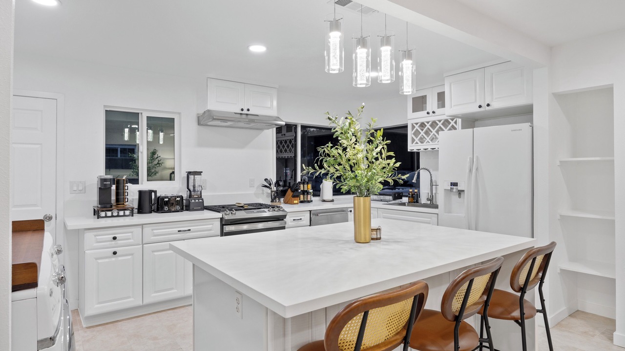 Photo of Kitchen in Midway City