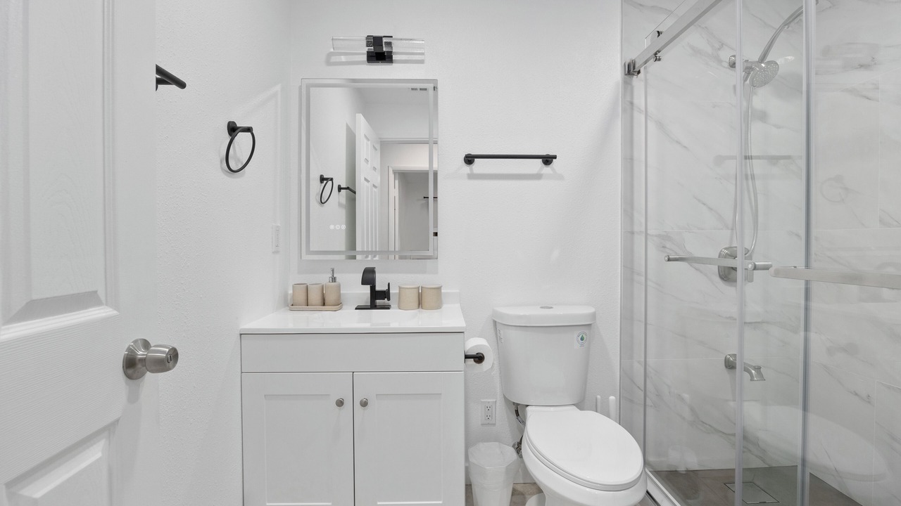 Photo of Bathroom in Midway City
