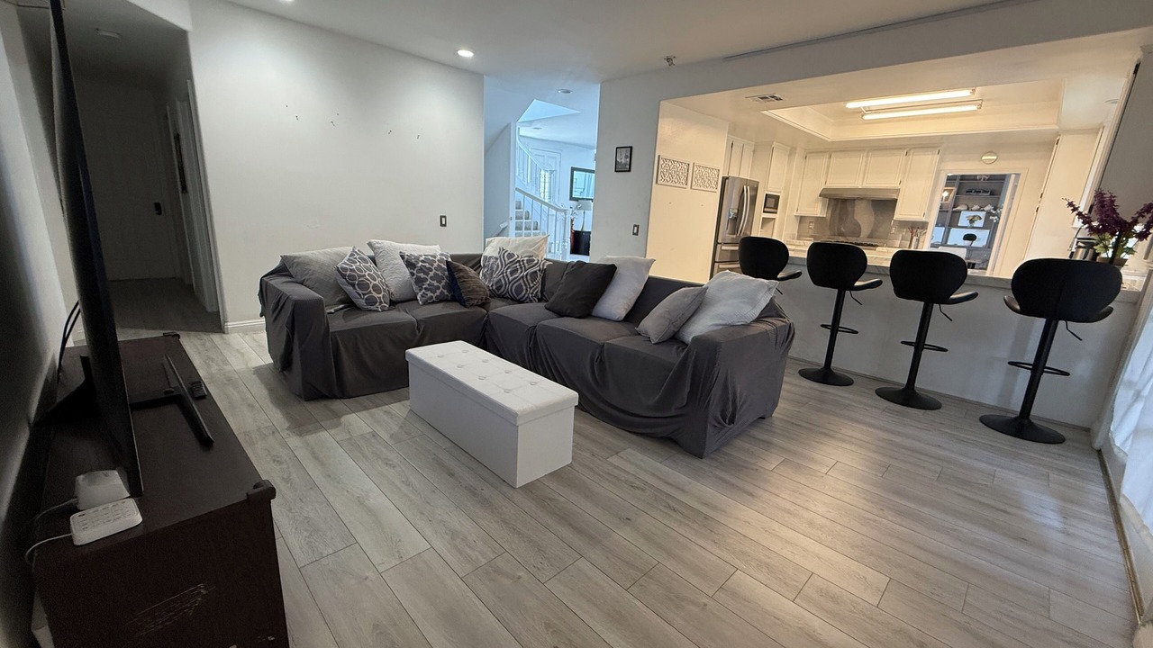 Photo of Livingroom in Monterey Park
