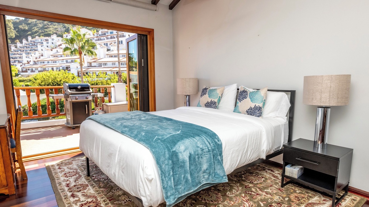 Photo of Bedroom in Avalon