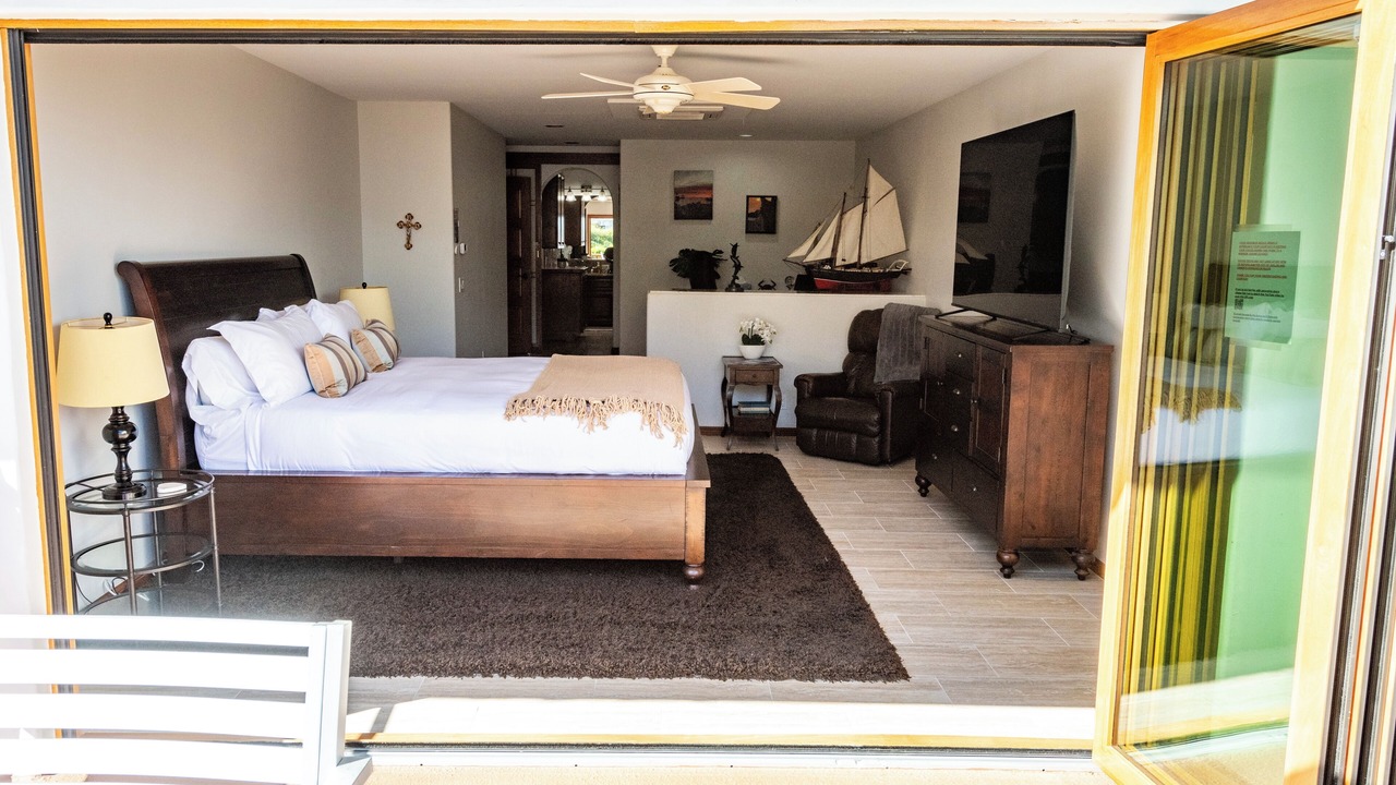 Photo of Bedroom in Avalon