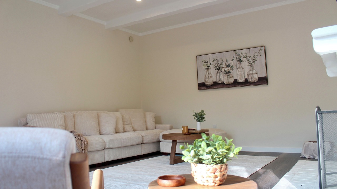Photo of Bedroom in Mid-Wilshire