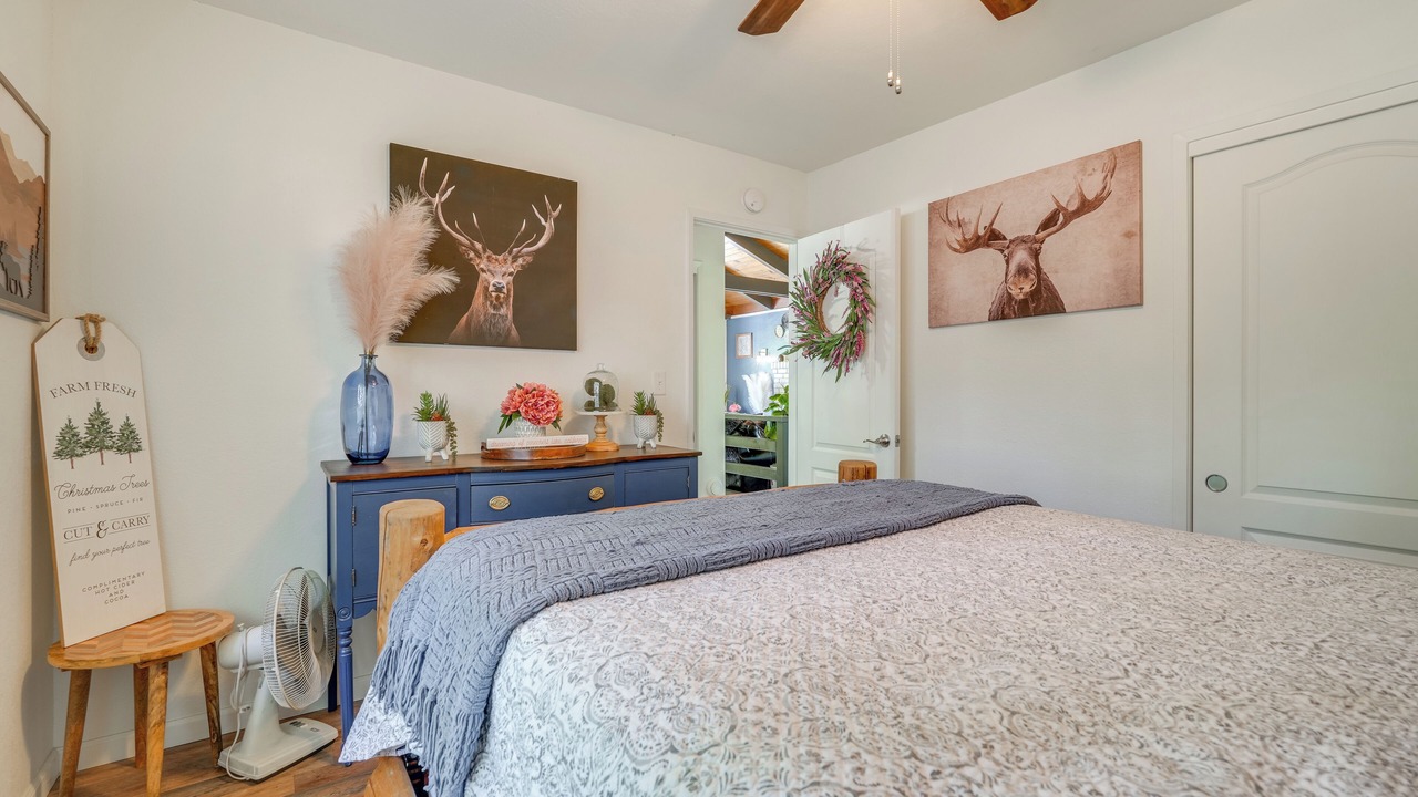 Photo of Bedroom in Mi-Wuk Village